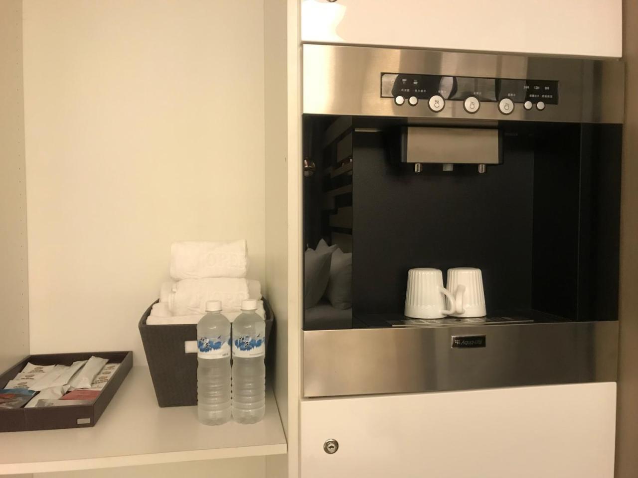 Open Room Hotel Tamsui Exterior photo